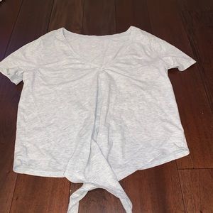 lululemon t-shirt